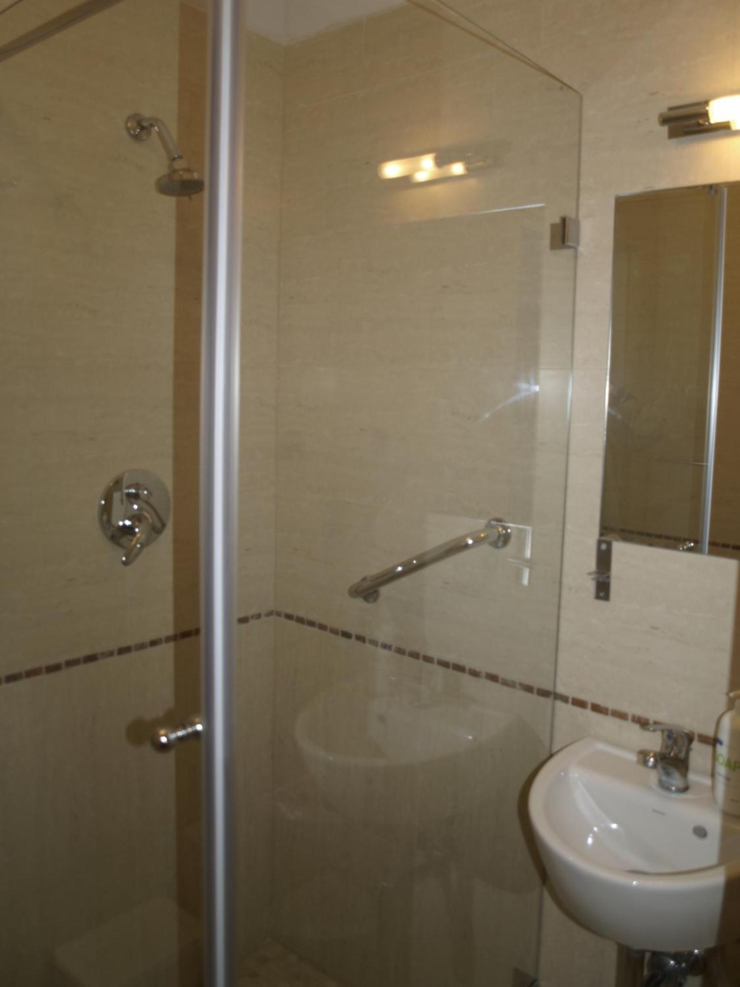 Krzysin Hotel Podkowa Lesna ห้อง รูปภาพ