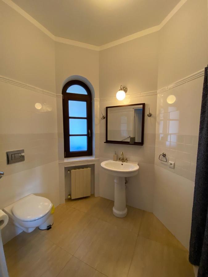 Krzysin Hotel Podkowa Lesna ภายนอก รูปภาพ